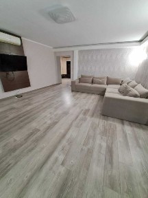 Продам видову, 3-и к/к 99 м2, 2008 р/з в Ковалівці.