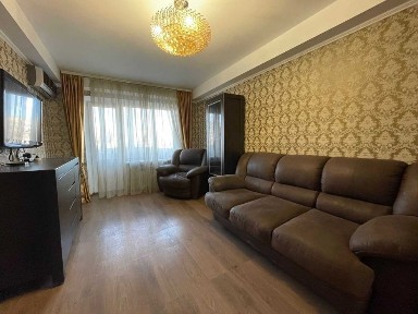 27000 у. о Простора 3 кім квартира по вул Кутузова 4/9