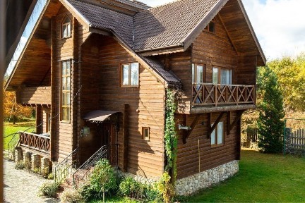 Добротний котедж-шале неподалік Франківська, для себе чи під бізнес