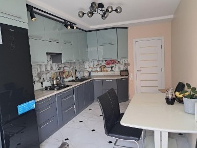 Продаж 2к квартири 62.5 кв. м на вул. Макогона