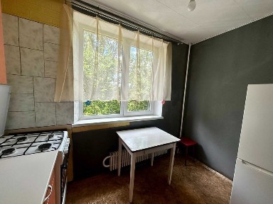 Продам затишну 1-кім. квартиру в районі Одеської, вул. Грозненська!