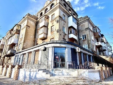 Продажа, аренда комерческого помещения, 1 этаж, фасад, 176 м. кв.