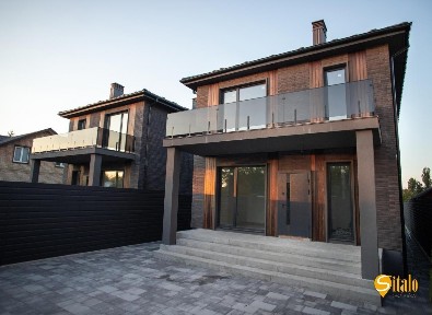 Продаж будинку 210 м², Академіка Єфремова вул.