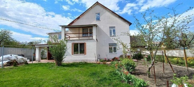 Киев, Русановский бул., сады