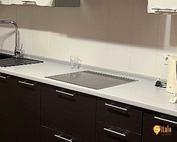 Киев, Днепровская наб., 15