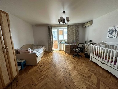Продам 4к. квартиру в Центре