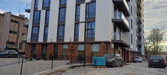 Здаються в оренду комерц. прим. ЖК 