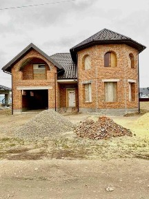 Продається 2-поверховий новозбудований будинок. Чортків