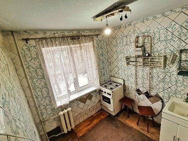 Реальная продажа 2к на Косиора возле ДК средний этаж.