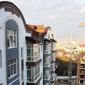 ЗДАНА квартира Центр Міста, Бандери, 2-х кімнатна квартира, 64м. кв.