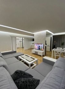 Киев, Осокорская ул., 1