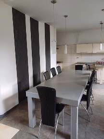 Продається будинок з озером на вул. Заставнянській.