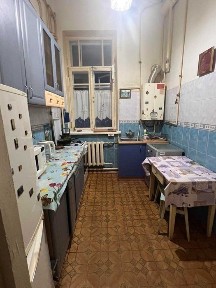 2-кімнатна квартира в центрі міста на Артинова ( р-н вул. Соборної ).