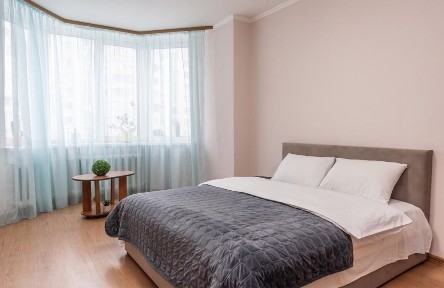 Київ, Дарницький, вулиця Анни Ахматової 35А