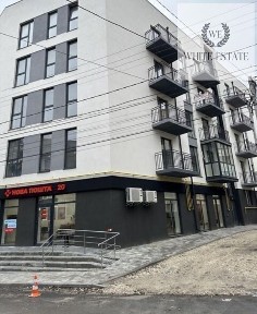 Продаж офісного приміщення 63.7 кв. м. на 1 поверсі на вул. Шпитальна 22, п'ятиповерхова будівля