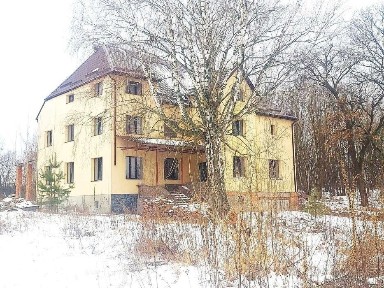 Будинок 545м. кв. 25км від Житомира, 1,85га+приміщення 200м. кв.