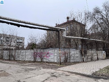 Пропоную купити ділянку вул. Каруни, під бізнес.