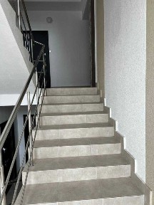 Продається 3к. квартира повністю готова до ремонту. єОселя