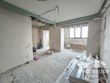 Продается автономная двухуровневая 4-к квартира (ул. Рабочая, д. 152)