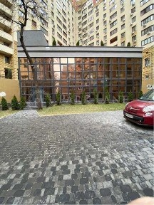 Продаж комерційного приміщення на вул. Золотоустівська 53А, площа 183 кв. м