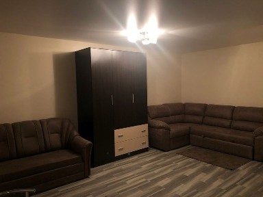 2км кв. Центр. Авто. Жд вокзали. 1200 за добу.