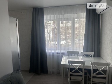 Здам подобово квартиру