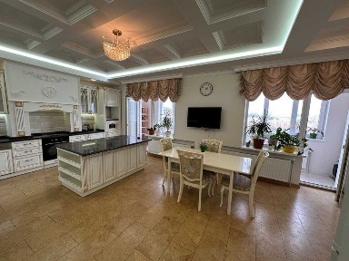 Продажа 5-комнатной квартиры 229 м², Космическая ул., 9А