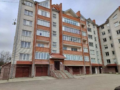 Продається 3-кімнатна квартира в новобудові. Чортків