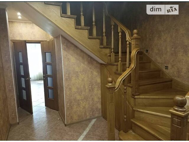 Продаж 3 поверхового будинку з ділянкою на 1 сотку, 163 кв. м, 3 кімнати, на вул. Дача Ковалевського