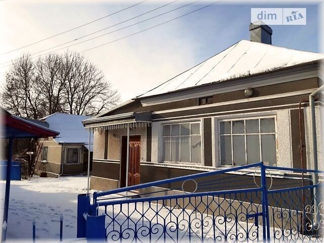Продаж 1 поверхового будинку з гаражем і ділянкою на 25 соток, 100 кв. м, 6 кімнат, на Тернопільська 76