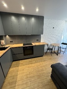 Затишна квартира з сучасним ремонтом в ЖК Центральний -2