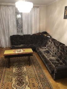 Подобово трикімнатна квартира, Документи