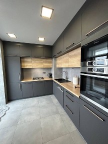 Продаж пентхаусу у клубному будинку