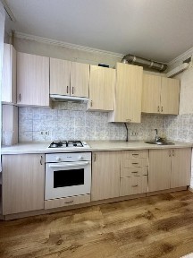 Продаж 1к квартири 36 кв. м на вул. Давидчука