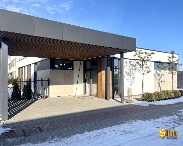 Продаж будинку 200 м²