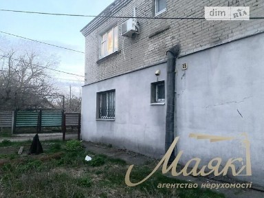 Продаж 1к квартири з ділянкою та ремонтом вул. Військбуд