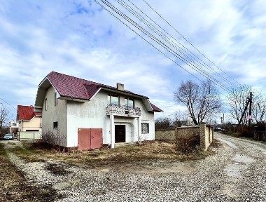Котедж за вигідною ціною в хорошому районі міста, 80% готовності