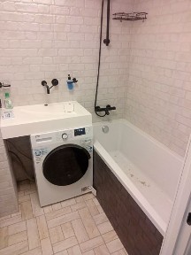 Продаётся 2х ком кв. Абсолютно новый ремонтом. Артёма. Хороший дом.