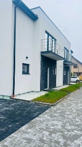 Продаж котеджу в с. <a href='/newbuilding/6086/view/zk-zubra'>Зубра</a>