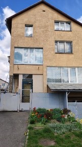 Дуже гарний будинок в центрі з можливістю ведення бізнесу