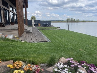 Будиночки біля води Київ Осокорки (рибалка ЧАН) подобово посуточно