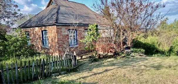 ТОРГ! Дім с. Михайлівка! 66 с., поряд р. Рось і ліс, 12 км. від Канева