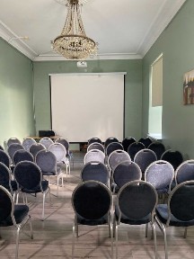Конференц зал 40 місць центр Київ (МАйдан) оренда почасово