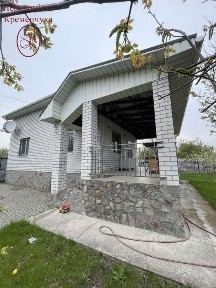 Чудовий будинок для комфортного проживання.