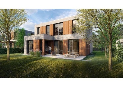 Власник. Будинок в передмісті Львова, в с. <a href='/newbuilding/6086/view/zk-zubra'>Зубра</a> біля лісу