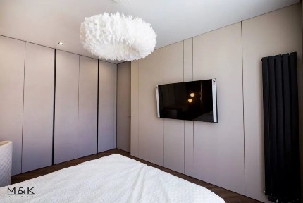 Однокімнатна квартира з дизайнерським ремонтом, меблями та технікою