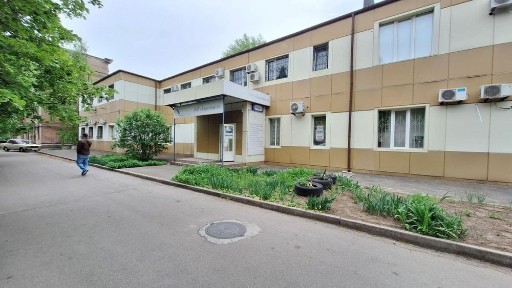 Ексклюзив: Окрема офісна будівля 700 м² на пр. Металургів