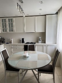 Шикарная квартира - 120 кв. м. с дорогим ремонтом