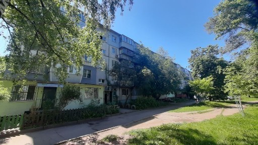 Продам 2 кімн. квартиру 45м2,Половки, вул. Латишева, можл. е-відновл.