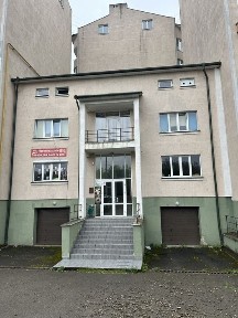 Продаж комерційної офісної будівлі